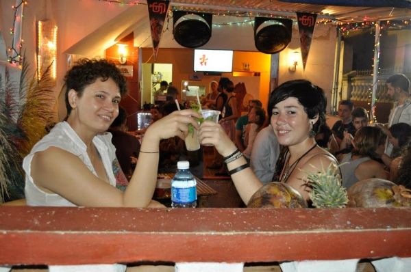    CALIFORNIA CAFE - CALLE 19 e/ N y O, VEDADO, LA HABANALUNES A SABADO 8am a 11pm